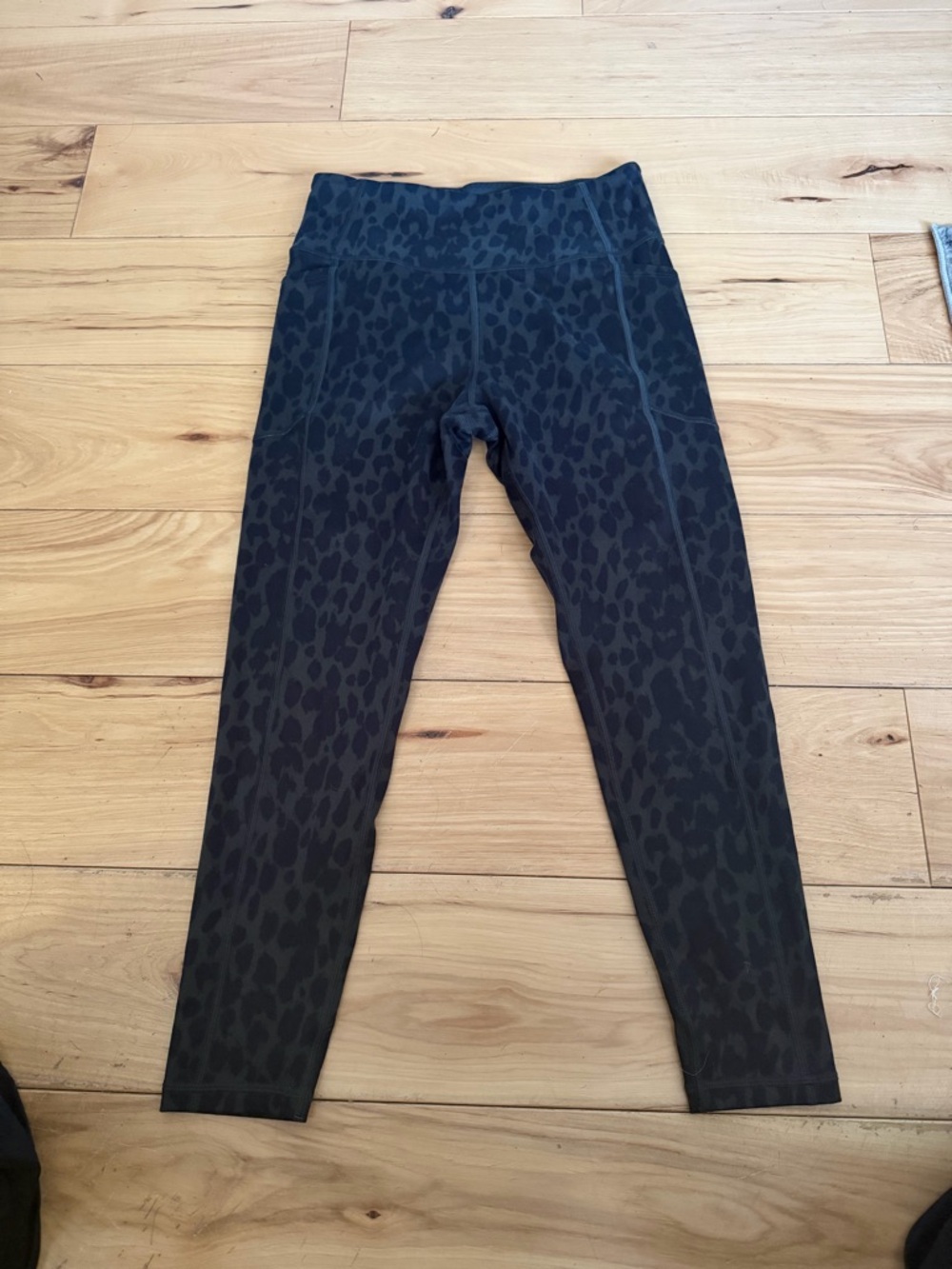 Victoria's Secret Black Yoga Leggings with Light Gray Lining